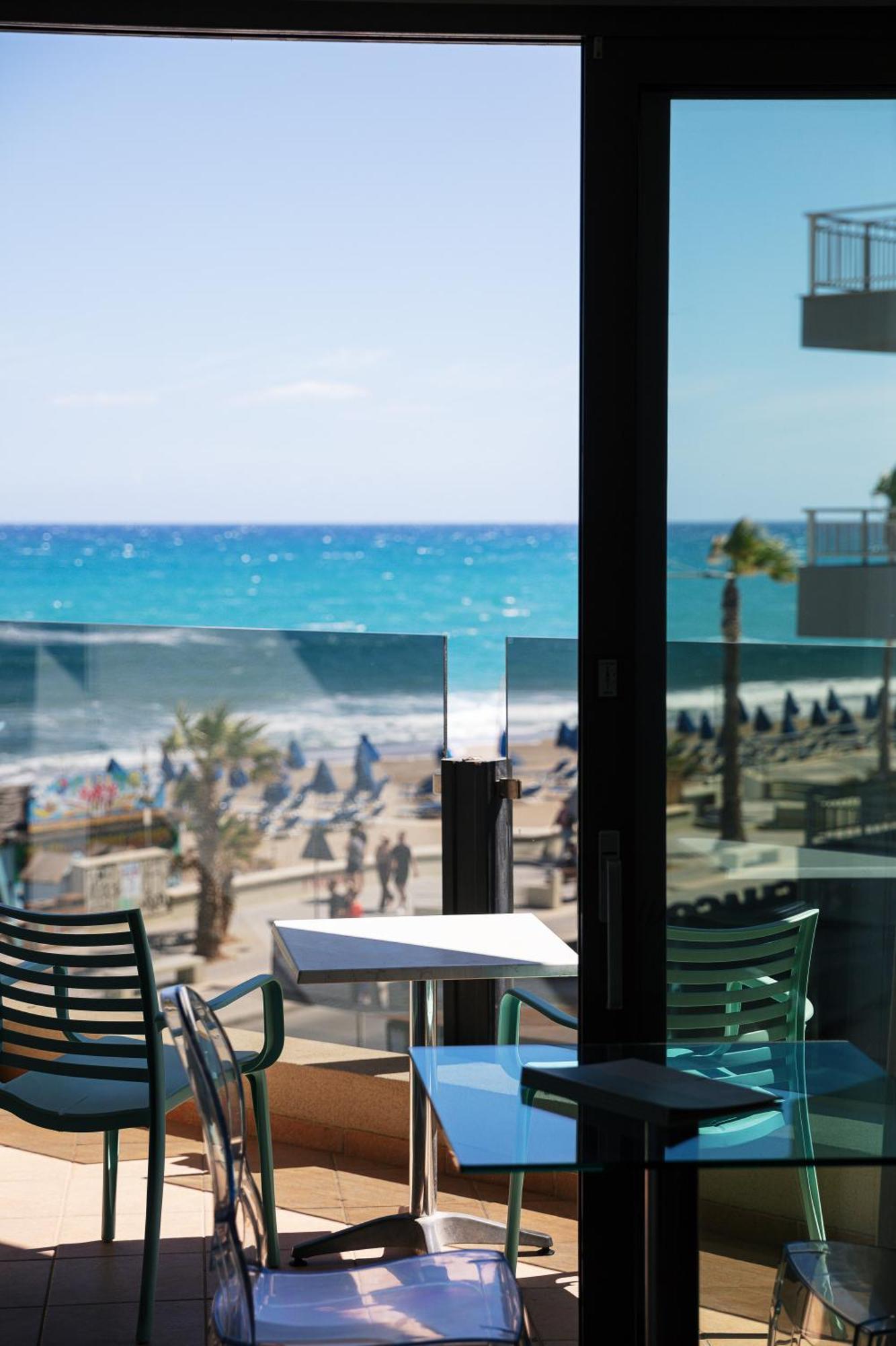 Steris Elegant Beach Hotel & Apartments Resmo Dış mekan fotoğraf