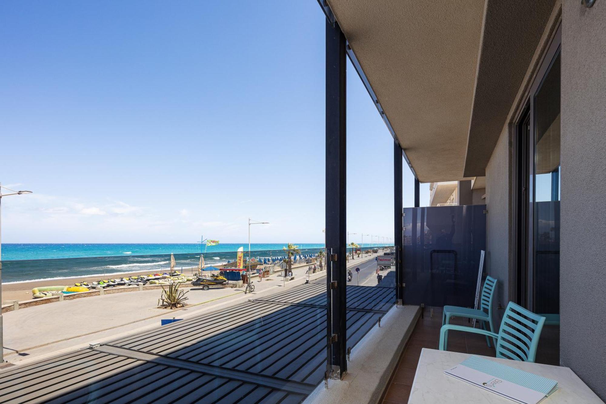 Steris Elegant Beach Hotel & Apartments Resmo Dış mekan fotoğraf