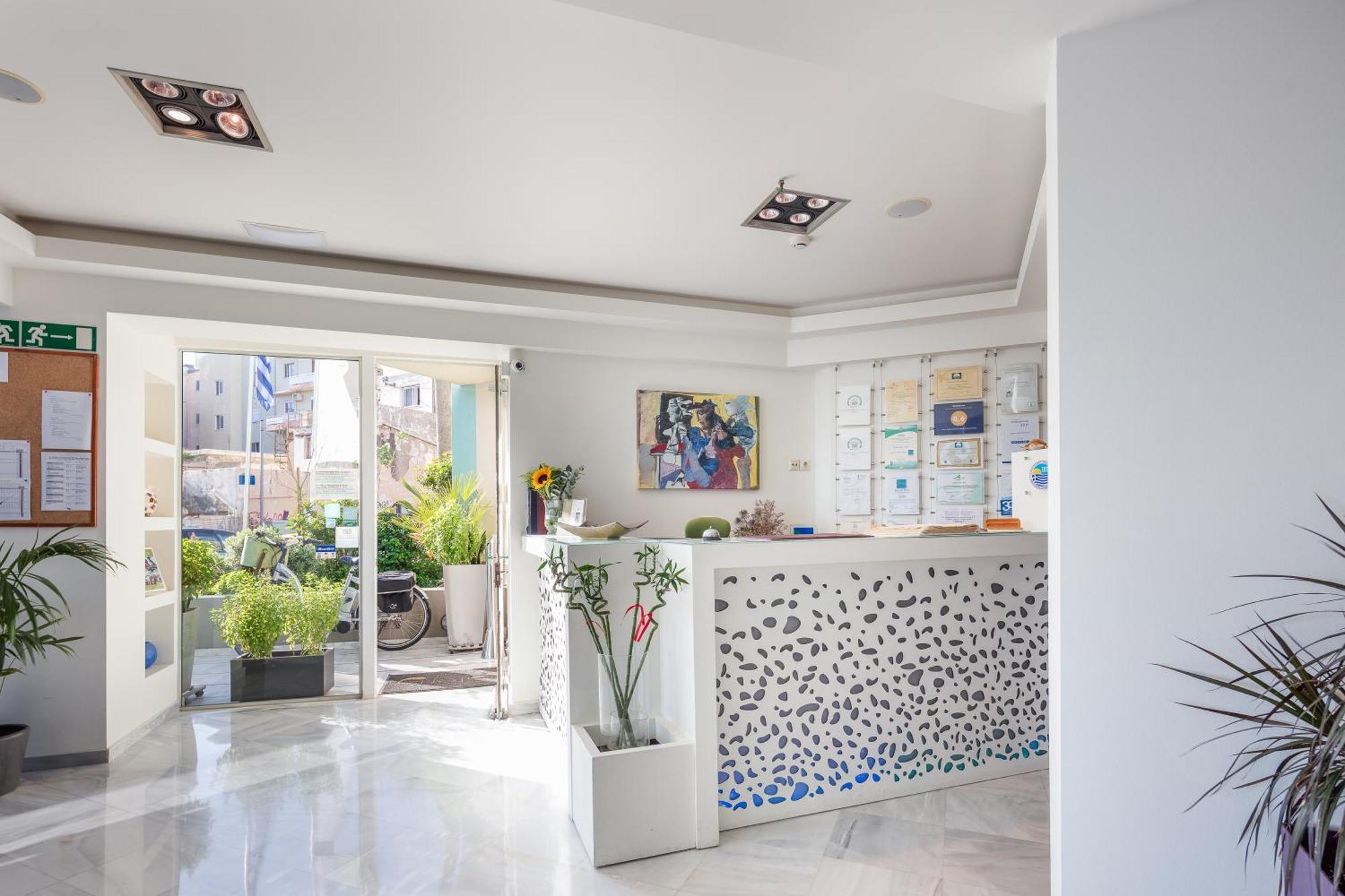Steris Elegant Beach Hotel & Apartments Resmo Dış mekan fotoğraf